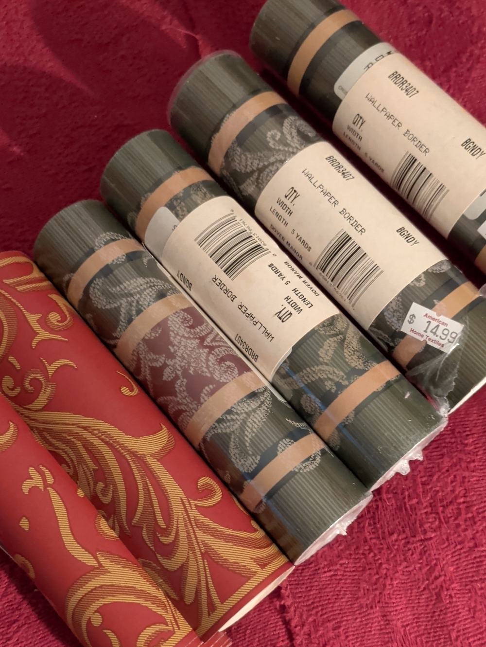6-Decorative Wallpaper Border Rolls - Green & Red with Gold Motif